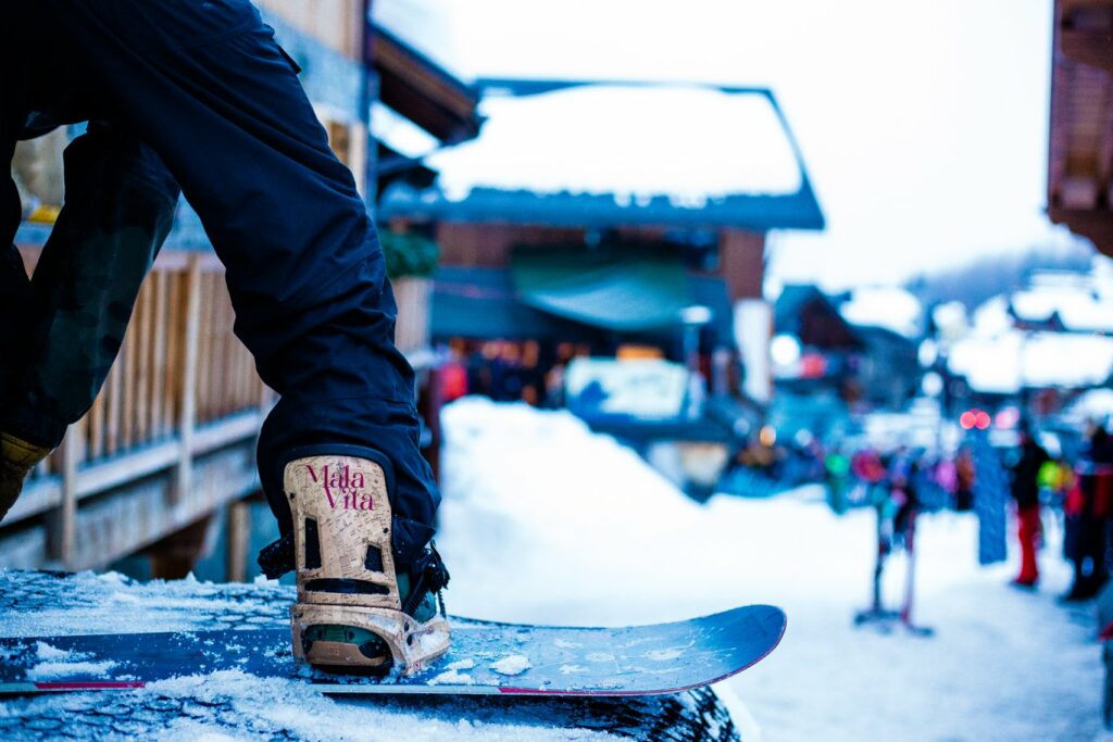 Drop in ! Ribs & jibs Méribel is BACK ! Mountain front yard jib session